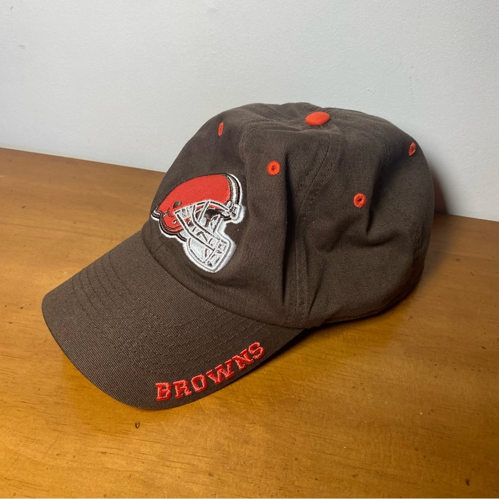 Cleveland Browns Hat Cap NFL Team Apparel Adjustable One Size Embroidered Nice